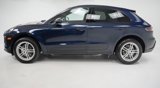 Certified 2022 Porsche Macan image 2