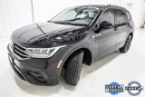 Used 2022 Volkswagen Tiguan SE w/ Panoramic Sunroof Package image 2