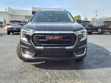 New 2024 GMC Terrain SLE w/ Driver Convenience Package image 2
