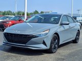 Used 2023 Hyundai Elantra SEL image 2