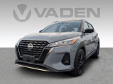 Used 2023 Nissan Kicks SR image 2