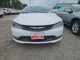 Used 2015 Chrysler 200 S w/ Navigation & Sound Group I image 4