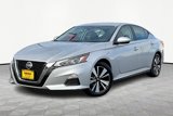 Used 2021 Nissan Altima 2.5 SV image 2