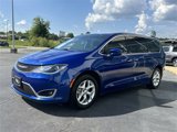 Used 2020 Chrysler Pacifica Touring w/ Tire & Wheel Group image 2