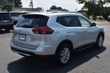 Used 2017 Nissan Rogue SV image 5