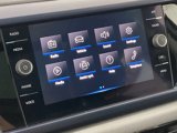 Used 2022 Volkswagen Taos SE image 3
