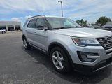 Used 2017 Ford Explorer XLT w/ Equipment Group 202A image 2