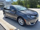 Used 2018 Chrysler Pacifica Touring-L Plus w/ Tire & Wheel Group image 2
