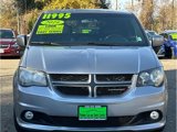 Used 2016 Dodge Grand Caravan R/T image 2