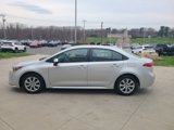 Used 2021 Toyota Corolla LE image 4