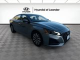 Used 2023 Nissan Altima 2.5 SV image 3