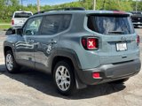 Used 2018 Jeep Renegade Latitude w/ Cold Weather Group image 5