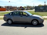 Used 2011 Ford Focus SE w/ 201A Rapid Spec Order Code image 3