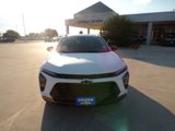 Used 2025 Chevrolet Trax ACTIV w/ Driver Confidence Package image 2