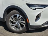 Used 2023 Buick Envision Essence image 3