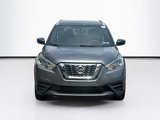 Used 2018 Nissan Kicks S image 2