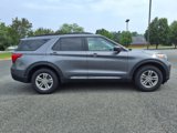 Used 2022 Ford Explorer XLT image 3