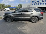 Used 2017 Ford Explorer XLT image 3