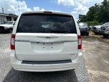 Used 2013 Chrysler Town & Country Touring image 3
