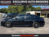 Used 2022 Toyota Camry SE image 2