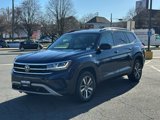 Used 2022 Volkswagen Atlas SE image 2
