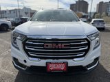 Used 2023 GMC Terrain SLT image 3
