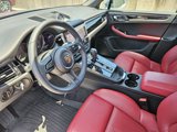 Certified 2024 Porsche Macan image 4
