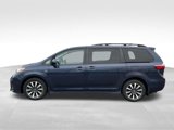 Used 2020 Toyota Sienna XLE image 2