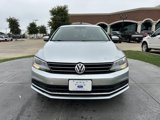 Used 2016 Volkswagen Jetta SE image 2