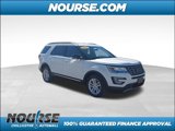 Used 2017 Ford Explorer XLT image 2