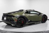 Used 2024 Lamborghini Huracan Sterrato image 3