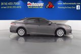 Used 2020 Toyota Camry LE image 2