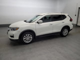 Used 2019 Nissan Rogue SV image 2