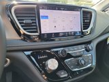 New 2025 Chrysler Pacifica Select image 6