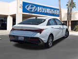 Certified 2025 Hyundai Elantra SE image 4
