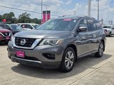 Used 2020 Nissan Pathfinder S image 2