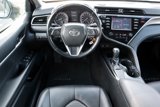 Used 2018 Toyota Camry SE image 4
