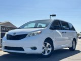 Used 2013 Toyota Sienna L w/ Towing Pkg image 2