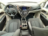 Used 2017 Chrysler Pacifica Touring w/ Tire & Wheel Group image 5