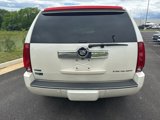 Used 2010 Cadillac Escalade Luxury image 2