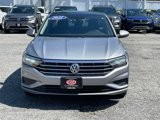 Used 2021 Volkswagen Jetta SE image 2