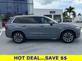 Used 2020 Volvo XC90 T6 Momentum w/ Protection Package Premier image 5