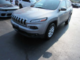 Used 2015 Jeep Cherokee Latitude image 2
