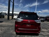 Used 2015 Toyota Sienna SE Premium image 4