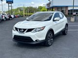 Used 2017 Nissan Rogue Sport SL image 2