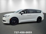 Used 2022 Chrysler Voyager LX image 3