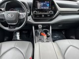 Used 2021 Toyota Highlander XLE image 5