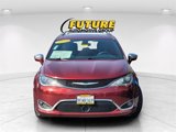Used 2020 Chrysler Pacifica Limited image 2