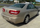 Used 2006 Lincoln Zephyr image 3