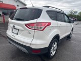 Used 2016 Ford Escape SE w/ Equipment Group 201A image 3